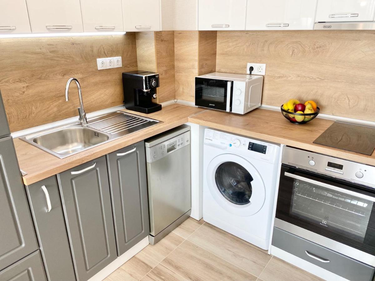Private Apartment For 4 Guests And Parking พลอฟดิฟ ภายนอก รูปภาพ
